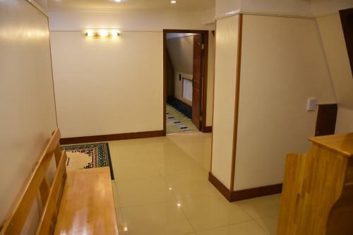 Hostal Sunpath Mongolia Tour & Guest House