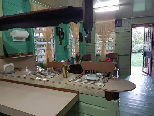 See Belize Birdwatchers Vacation Cottage