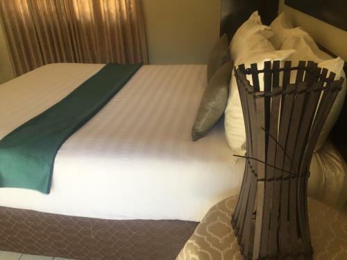 Shakawe Sands Lodge