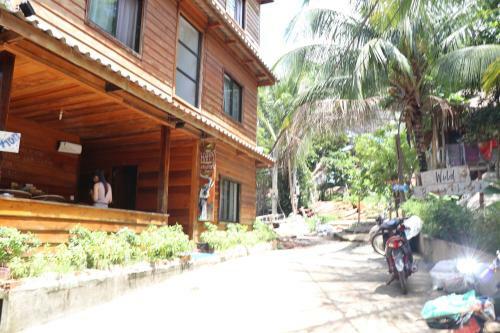 Hotel Happy Elephant Guesthouse