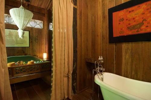 Hotel Rajabori Villas Resort