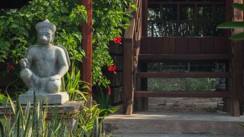 Hotel Rajabori Villas Resort