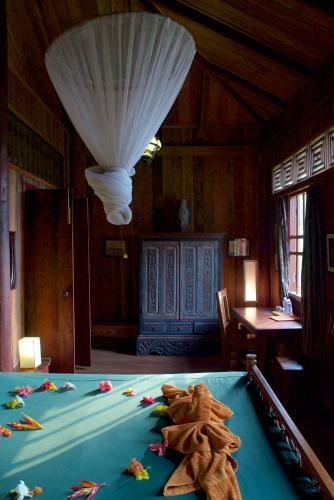 Hotel Rajabori Villas Resort