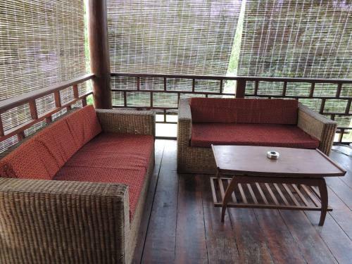 Hotel Rajabori Villas Resort