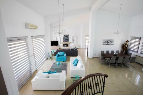 Hills View Villa