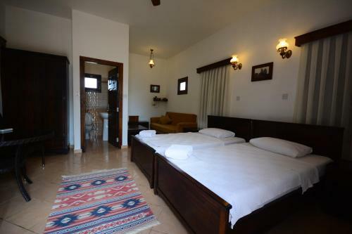 Hostal Villa Lembos