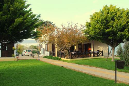Hostal Villa Lembos