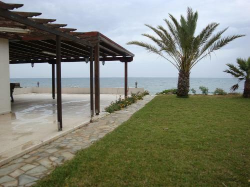 Elena Sea Side