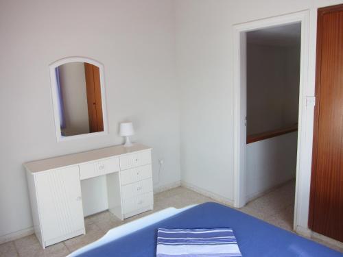 Spiros Seaside Villa No. 11