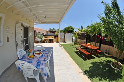 Villa Ameli Beach House