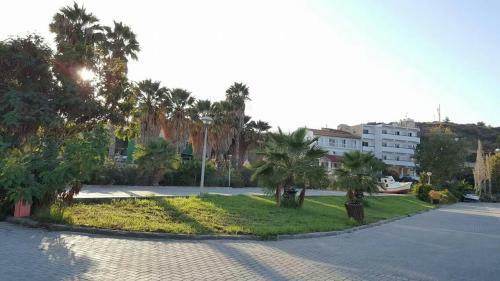 Pyrgiana Beach Hotel