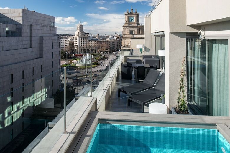 Hotel Catalonia Square