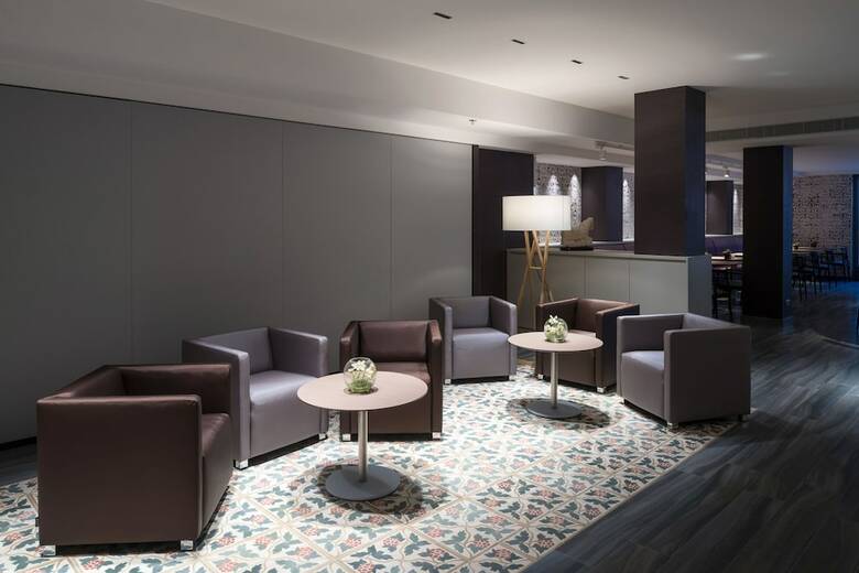 Hotel Catalonia Square