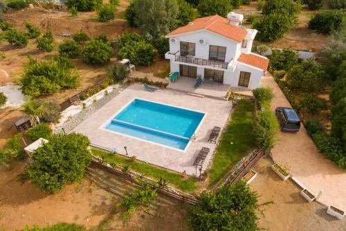 Villa Adonis