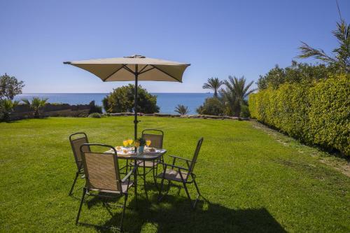 Maroni Beachfront Villa