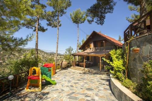 Ricky Chalet Near Troodos