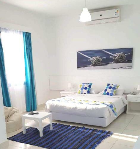 Lagoonie Lodge & Beach