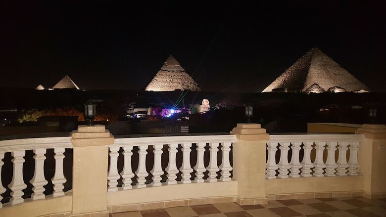 Posada Royal Pyramids Inn