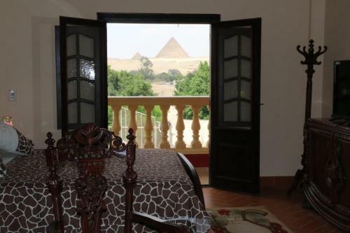 Hostal Pyramids Power Inn