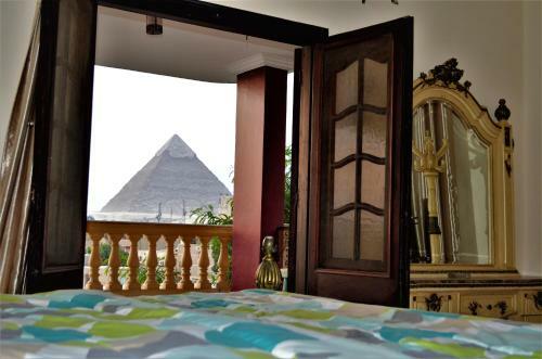 Hostal Pyramids Power Inn