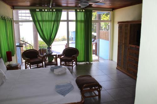 Kayu Hotel Y Restaurant
