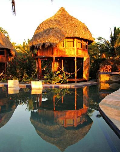 Hotel Tortuga Village