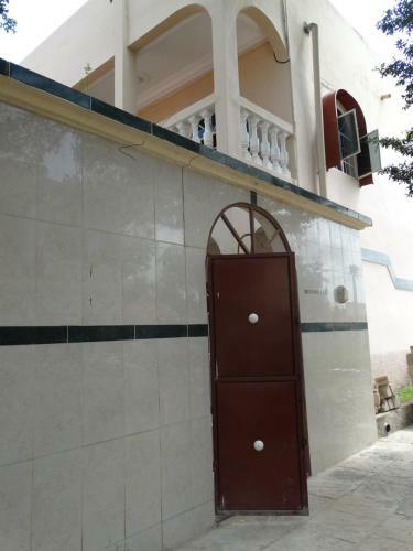 Seaview Apartments