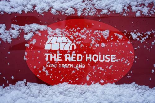 Hotel The Red House