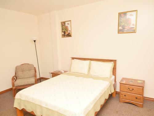 Pressville Hotel & Banquet Hall