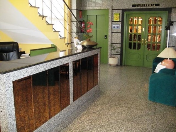 Hotel Puente Romano