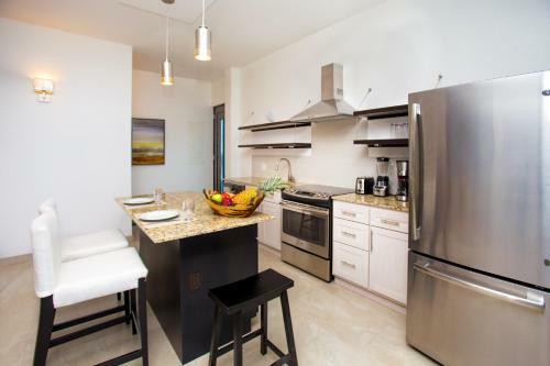 Bella Luna Beach Home #226859