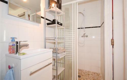 One-bedroom Holiday Home In Tulette