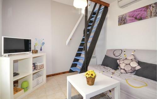 One-bedroom Holiday Home In Tulette