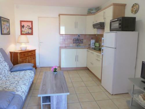 Apartment Front De Mer.2