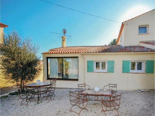 One-bedroom Apartment In Roquebrune Sur Argens