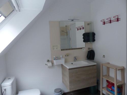 Spacious Holiday Home With Terrace In Beauraing