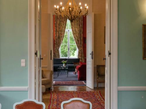 Luxury Manor With Swimming Pool In Nassogne