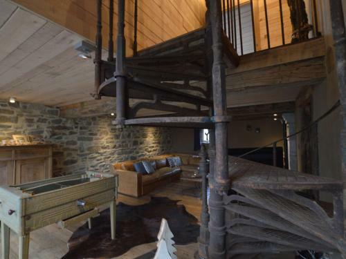 Cozy Cottage In Theux With Pool And Jacuzzi