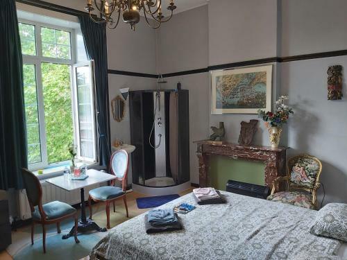 Bed & Breakfast Ch�teau Lambert Near Airport