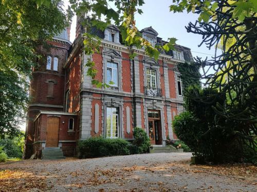 Bed & Breakfast Ch�teau Lambert Near Airport