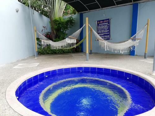 Hostal Rio Suites