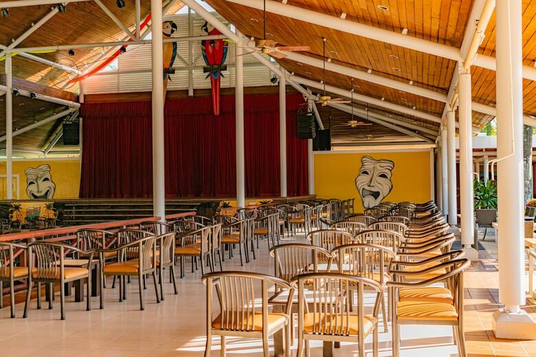 Hotel Barcel� Tambor