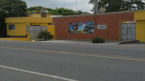Hostal Rio Suites