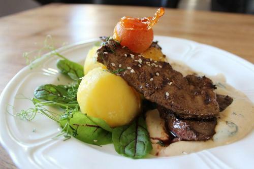 Hostal Villa & Restoran Soffa