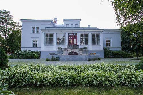 Hotel Saka Manor