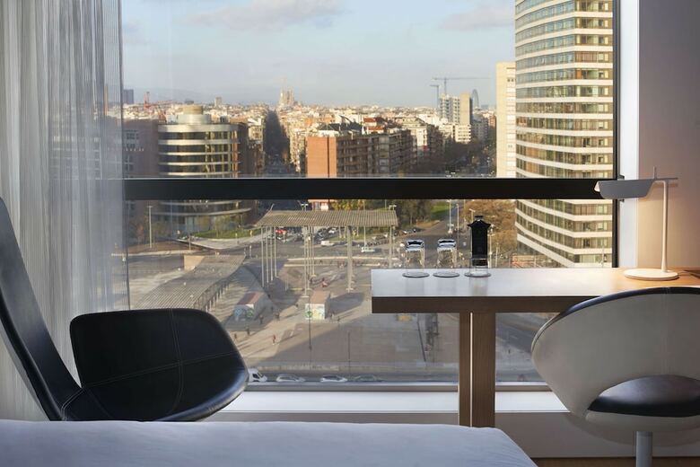 Hotel Barcel� Sants