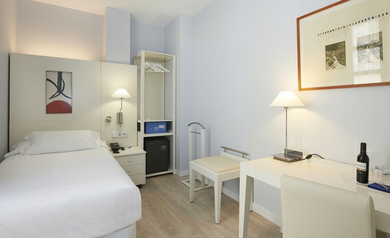 Hotel NH Valencia Las Artes