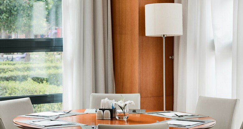 Hotel NH Valencia Las Artes