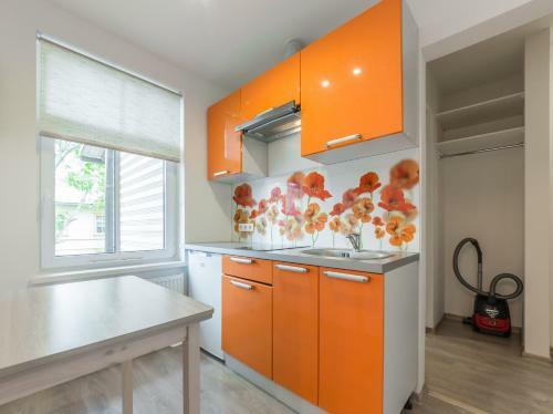 Best Apartments - Keyless Entry