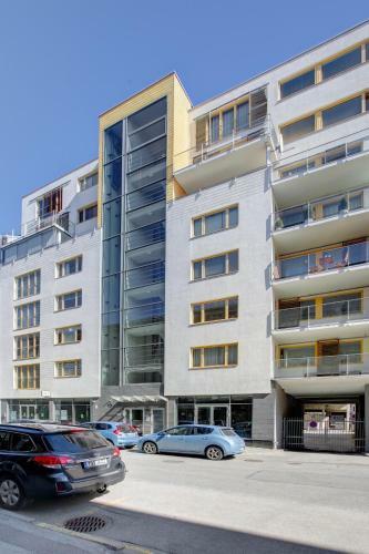 Solar Apartments - Liberty Square